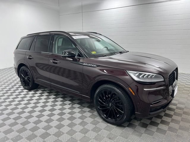 Certified 2023 Lincoln Aviator Reserve w/ Equipment Group 201A AWD/4WD image 4