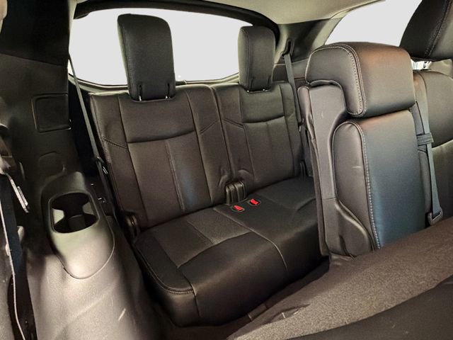 Used 2015 Nissan Pathfinder Platinum image 23