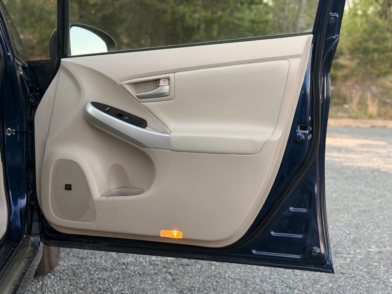 Used 2013 Toyota Prius Four image 17