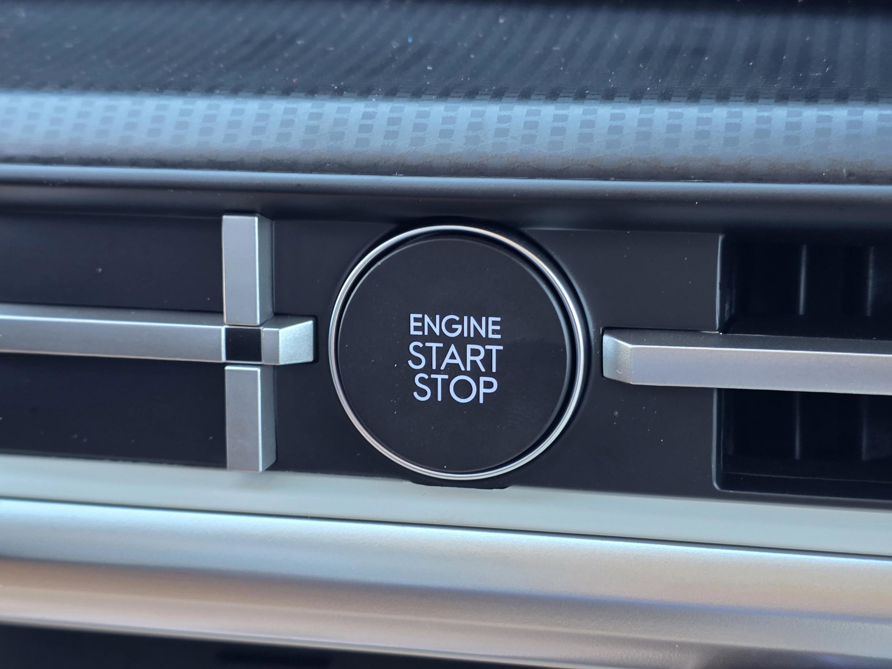 New 2026 Hyundai Santa Fe SEL image 32