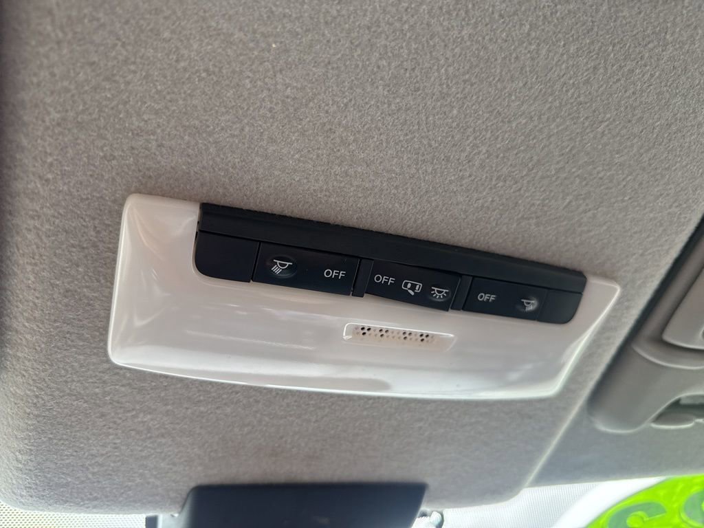 Used 2022 Nissan Kicks S image 22