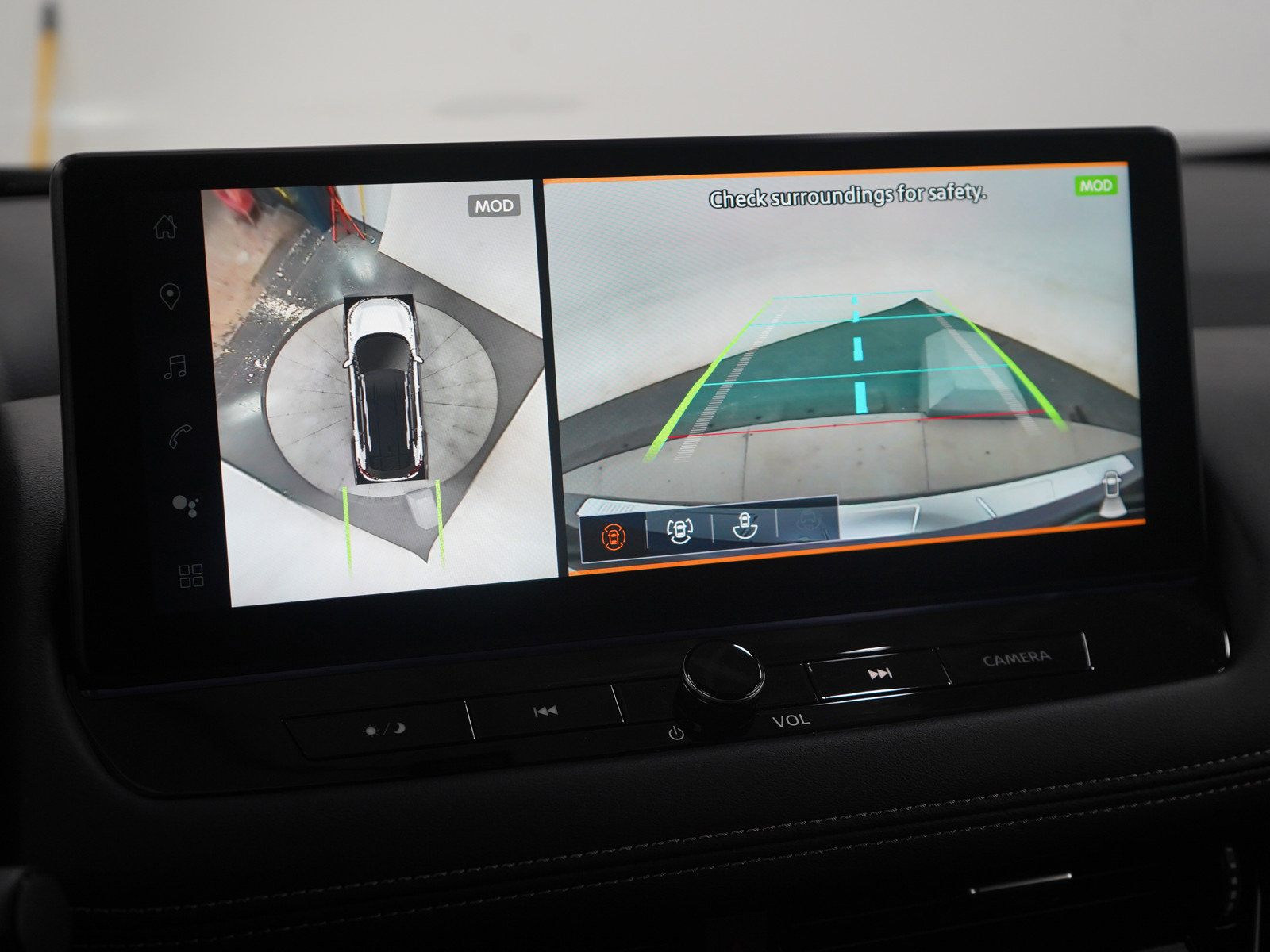 Used 2024 Nissan Rogue SL image 28