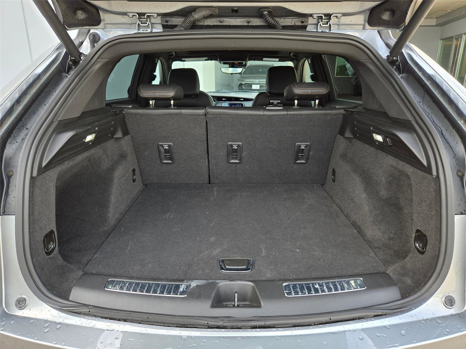 Certified 2023 Cadillac XT4 Sport FWD image 31
