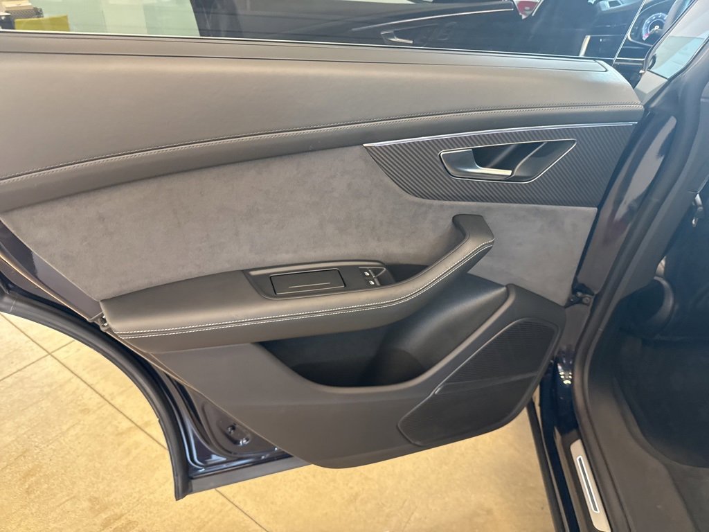 Used 2024 Audi SQ8 Prestige w/ Prestige Package image 21