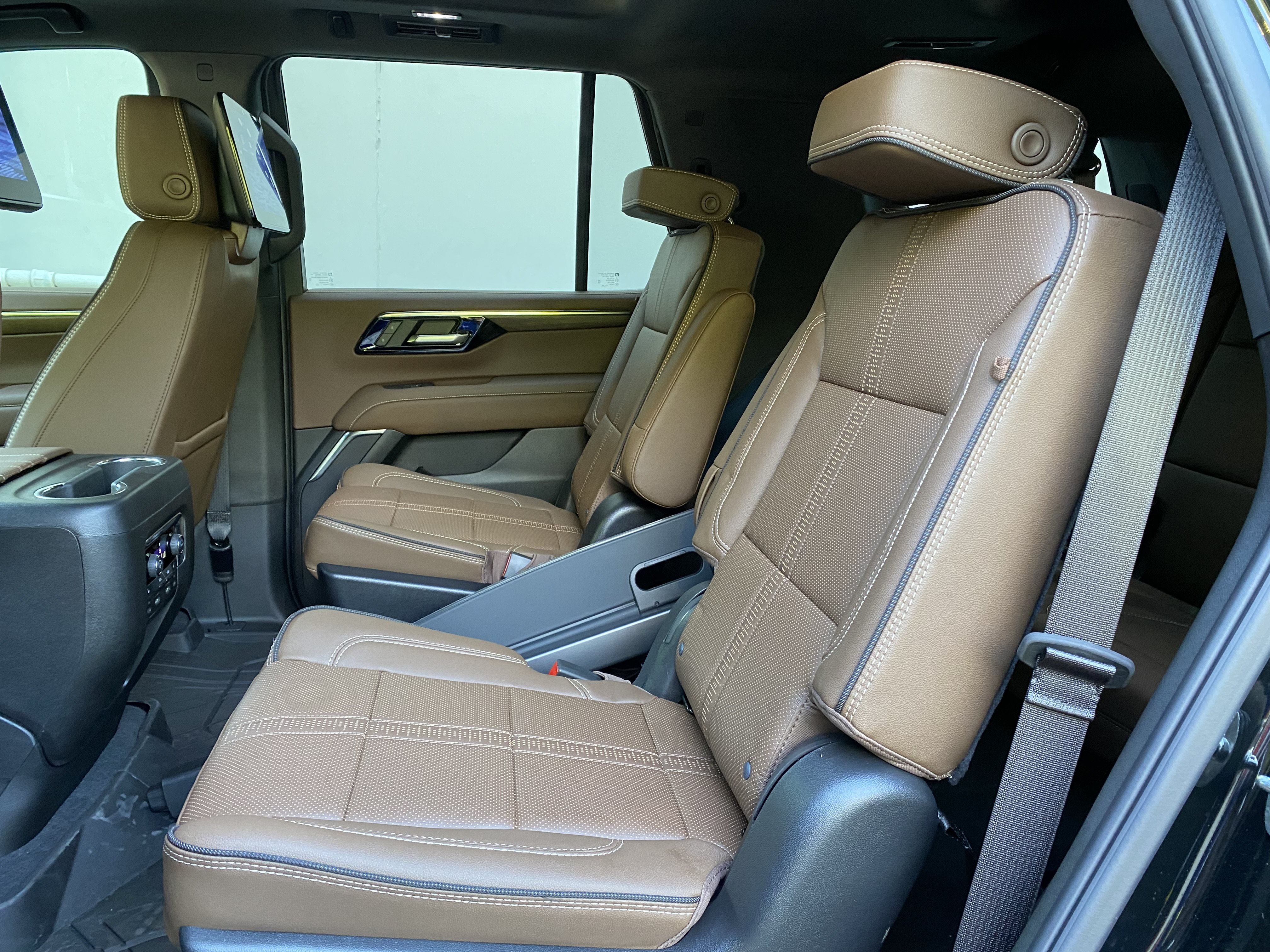 New 2026 Chevrolet Tahoe High Country AWD/4WD image 41