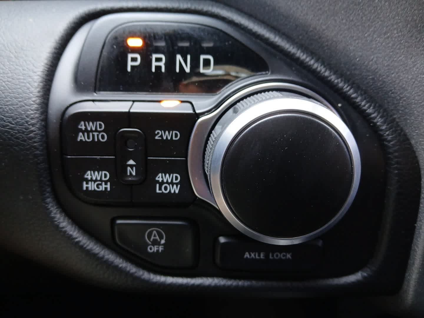 Used 2024 RAM 1500 Big Horn AWD/4WD image 35