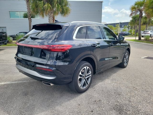 Certified 2025 Audi Q5 Premium w/ Convenience Package AWD/4WD image 7