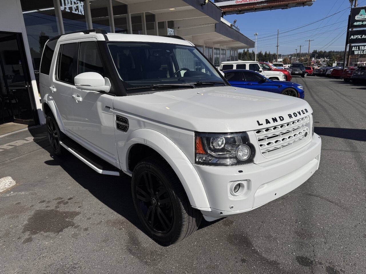 Used 2016 Land Rover LR4 HSE LUX AWD/4WD image 11