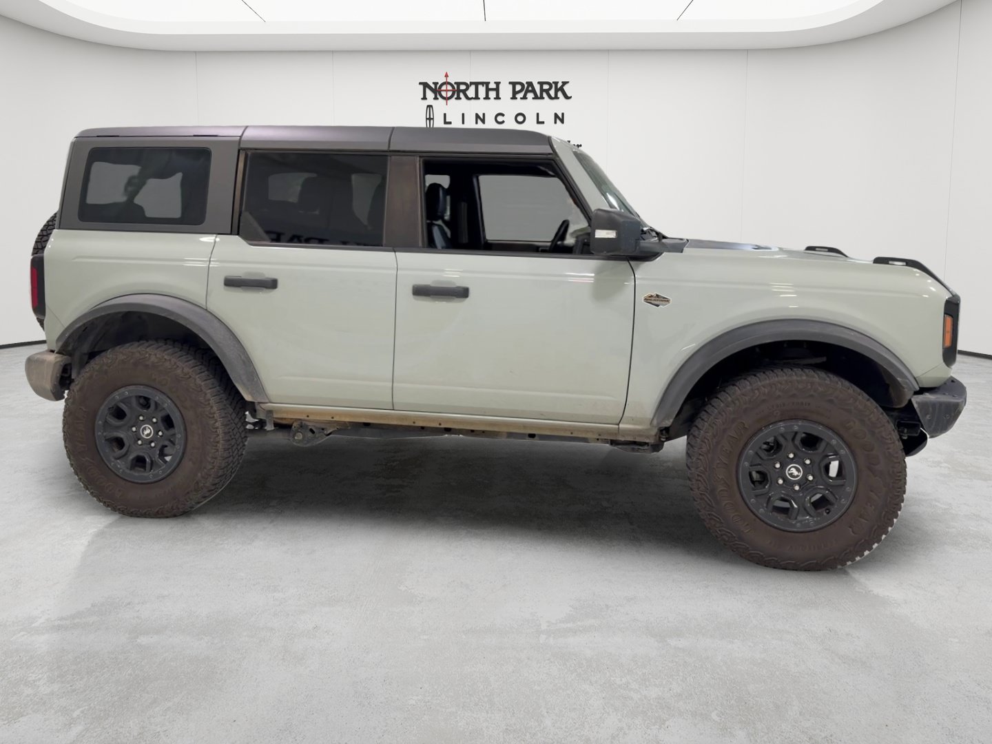 Used 2024 Ford Bronco Wildtrak AWD/4WD image 6