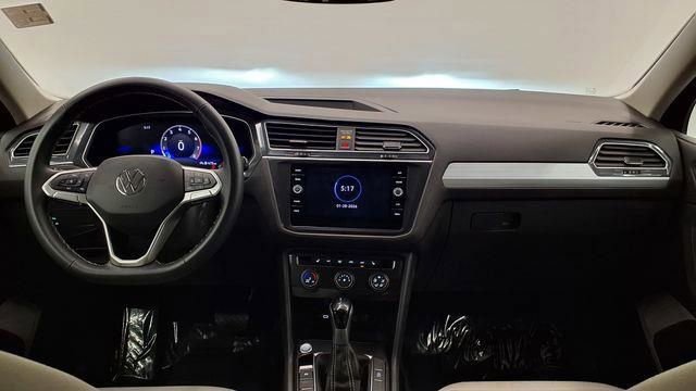 Used 2024 Volkswagen Tiguan S image 24