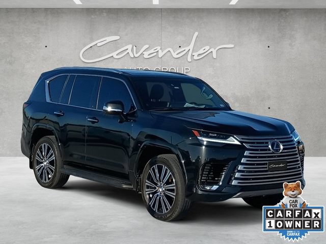 Used 2024 Lexus LX 600 4WD w/ Luxury Package image 2