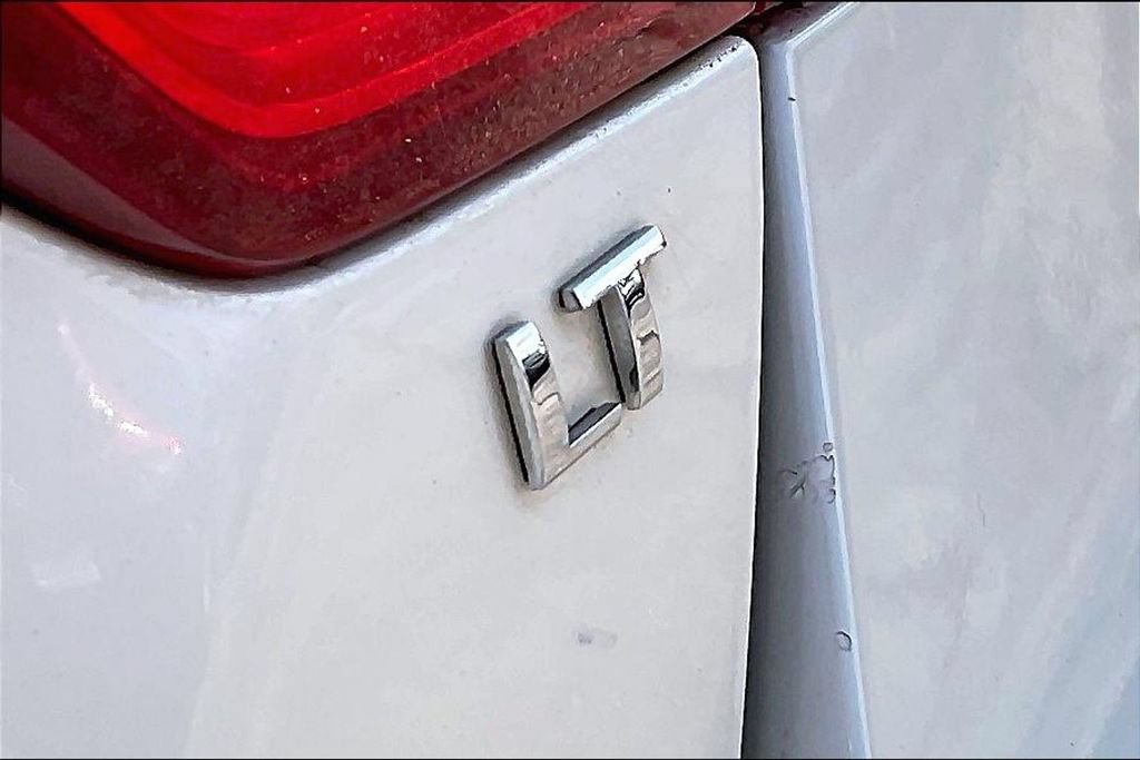 Used 2014 Chevrolet Impala LT w/ Convenience Package FWD image 27