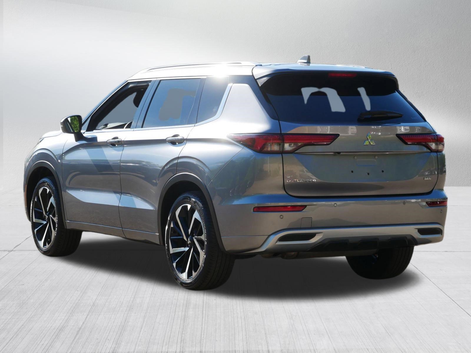 Used 2022 Mitsubishi Outlander SEL AWD/4WD image 5