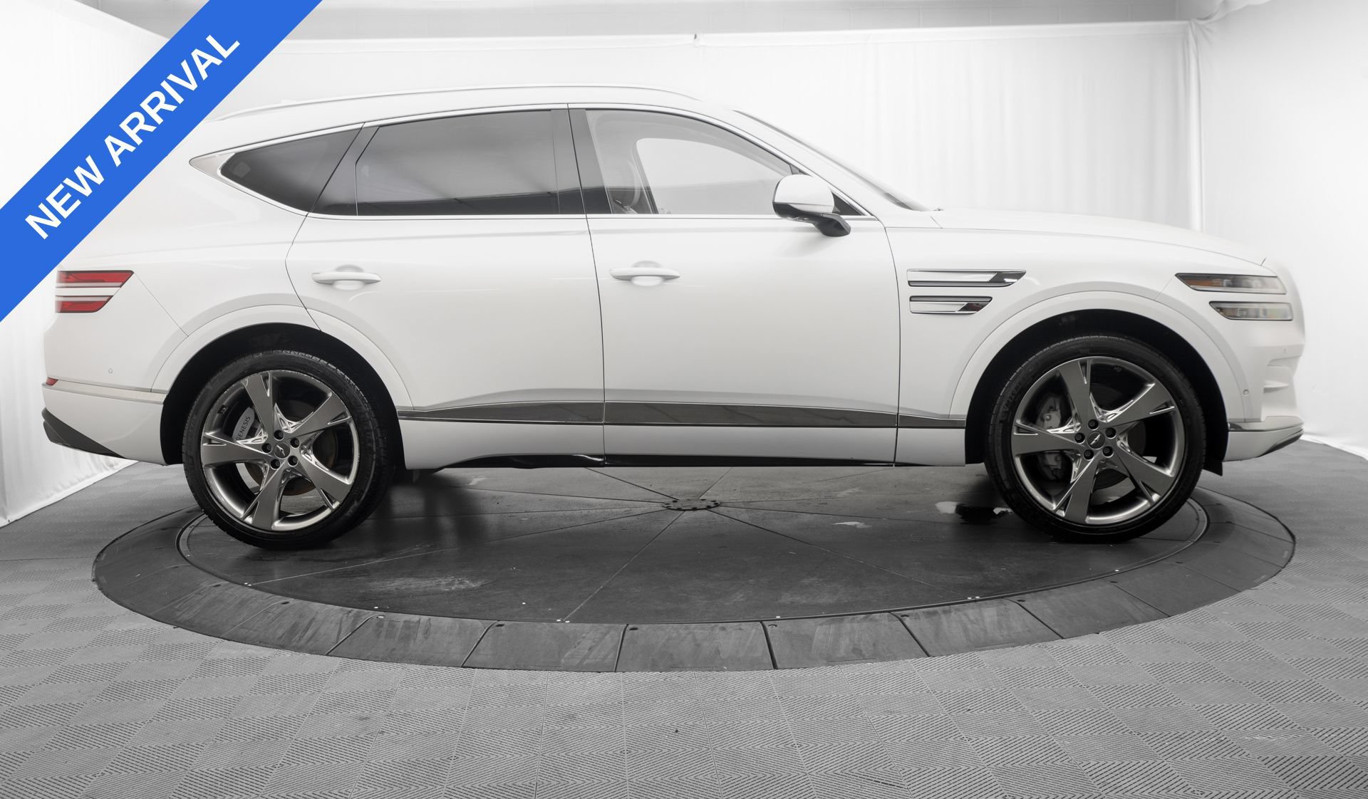 Used 2024 Genesis GV80 3.5T w/ Prestige Package AWD/4WD image 8