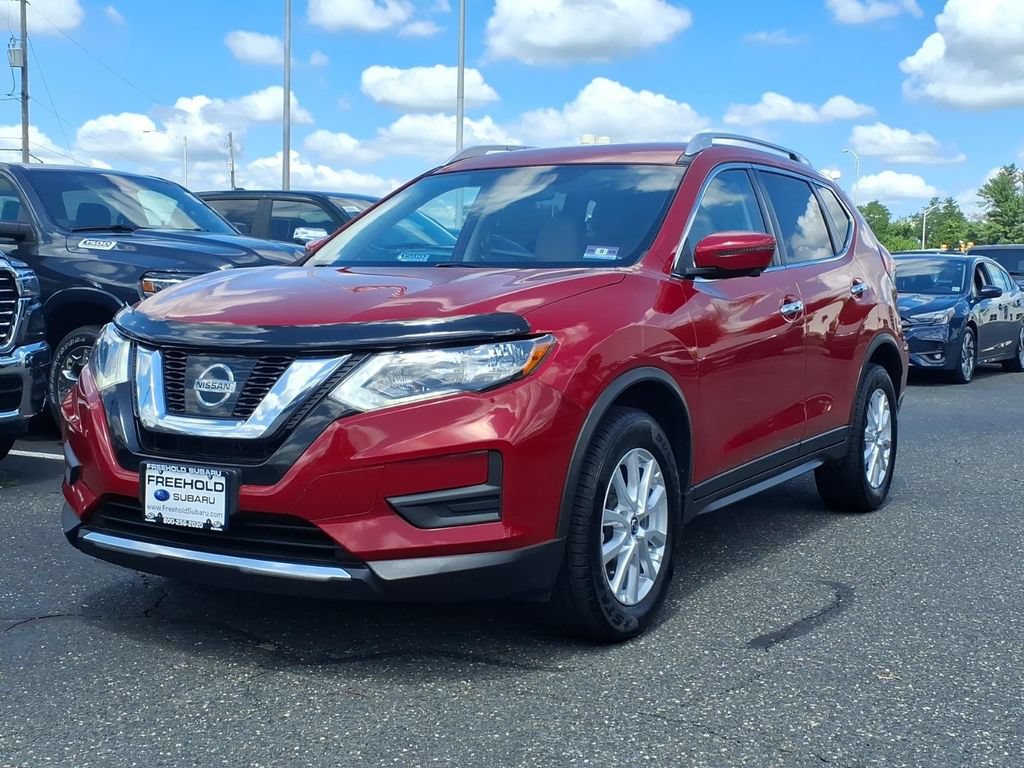 Used 2017 Nissan Rogue SV w/ SV Premium Package AWD/4WD image 3