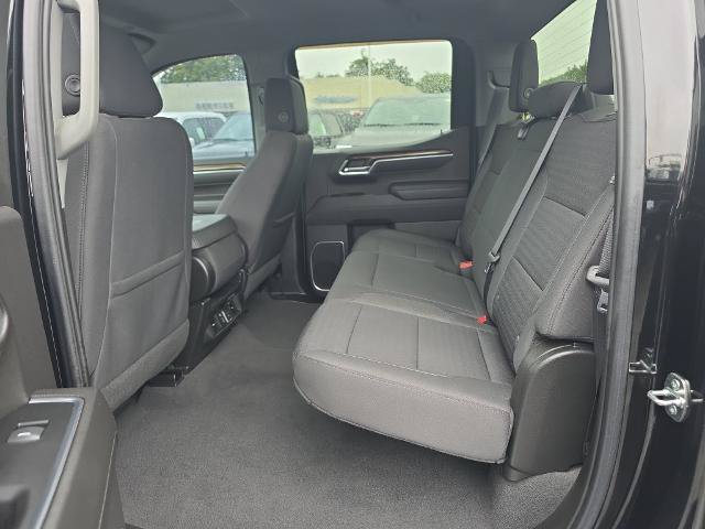 Used 2022 Chevrolet Silverado 1500 LT w/ Z71 Off-Road Package AWD/4WD image 17