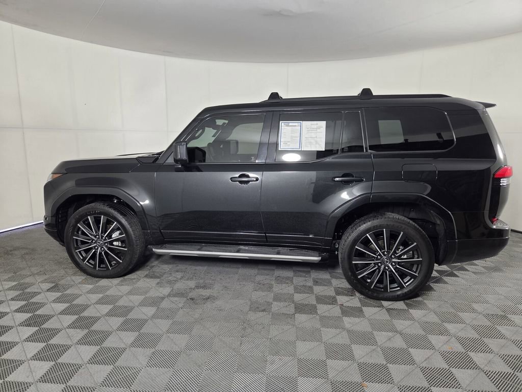 Used 2024 Lexus GX 550 w/ Cold Area Package AWD/4WD image 9