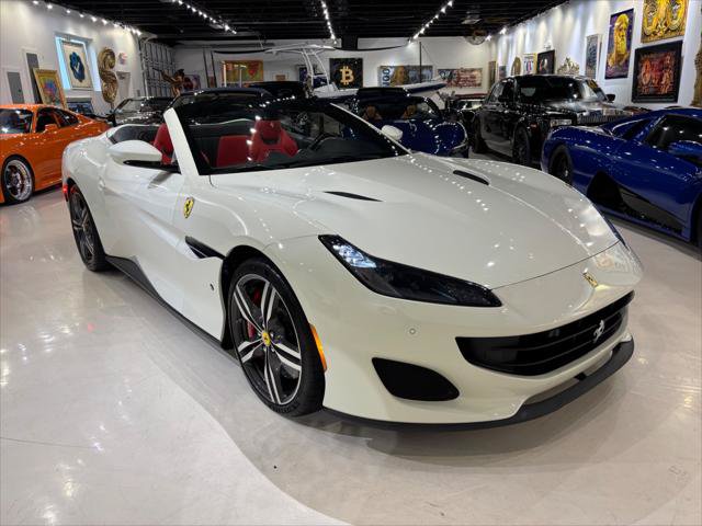 Used 2019 Ferrari Portofino RWD image 9