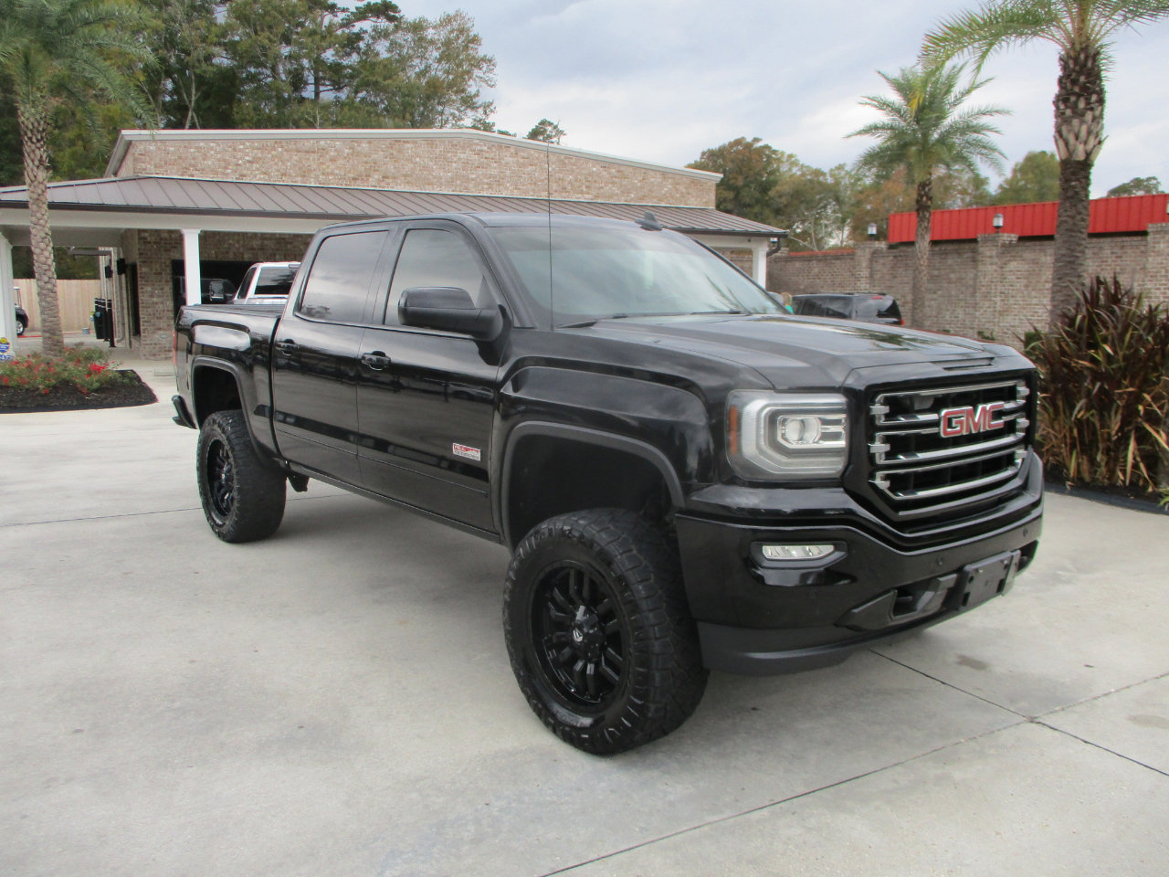 Used 2017 GMC Sierra 1500 SLT image 21