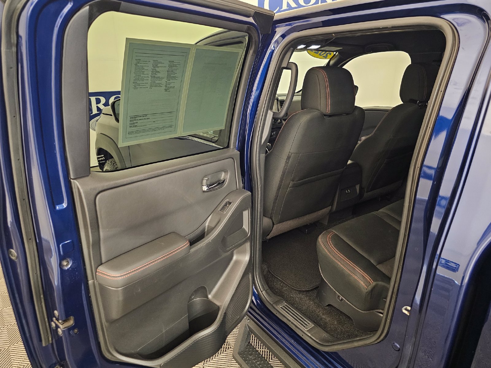 Used 2022 Nissan Frontier PRO-4X w/ Technology Package AWD/4WD image 21