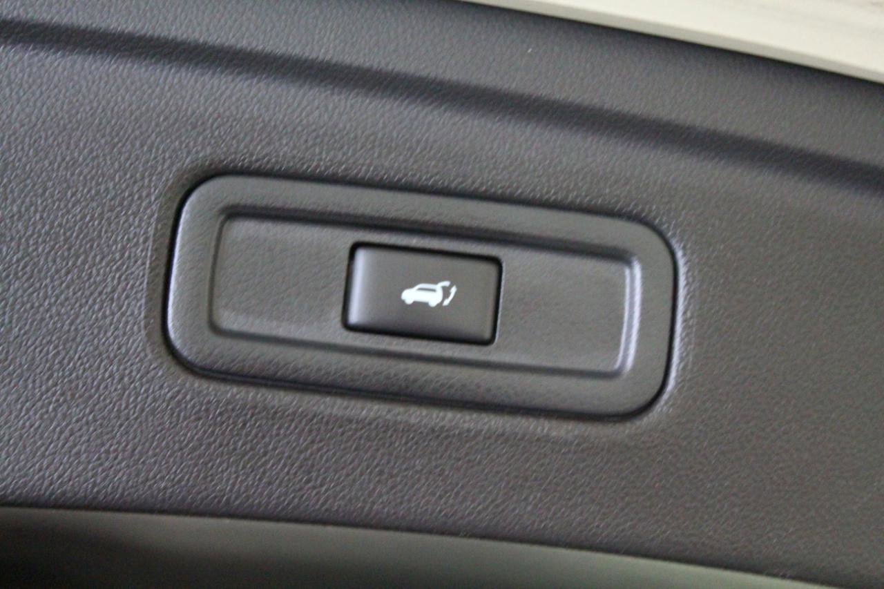 Used 2014 INFINITI QX70 AWD w/ Premium Package image 31