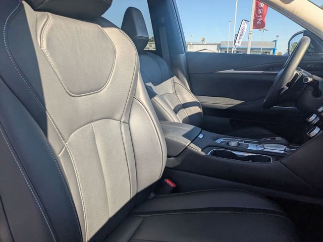 Used 2025 INFINITI QX60 Sensory w/ Vision Package AWD/4WD image 37