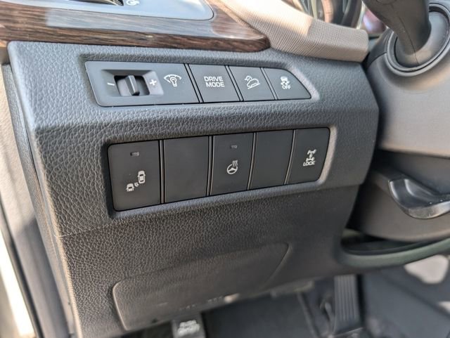 Used 2017 Hyundai Santa Fe Sport w/ 2.4L Tech Package 04 image 9