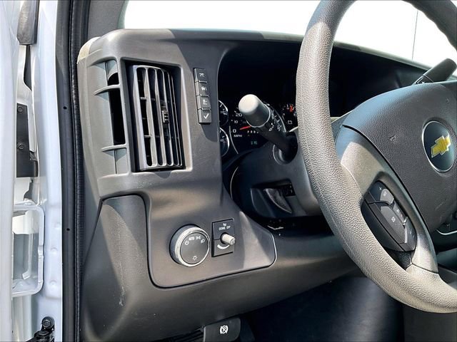 New 2026 Chevrolet Express 2500 w/ Driver Convenience Package RWD image 29