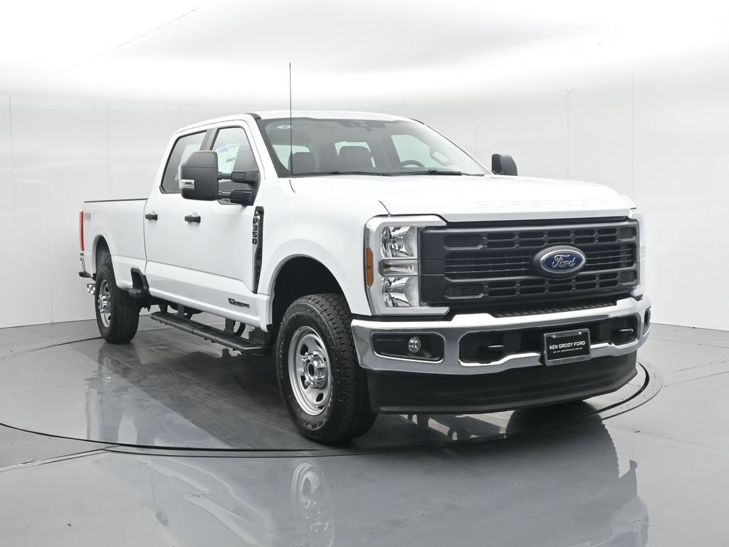 New 2026 Ford F350 XL w/ FX4 Off-Road Package AWD/4WD image 3