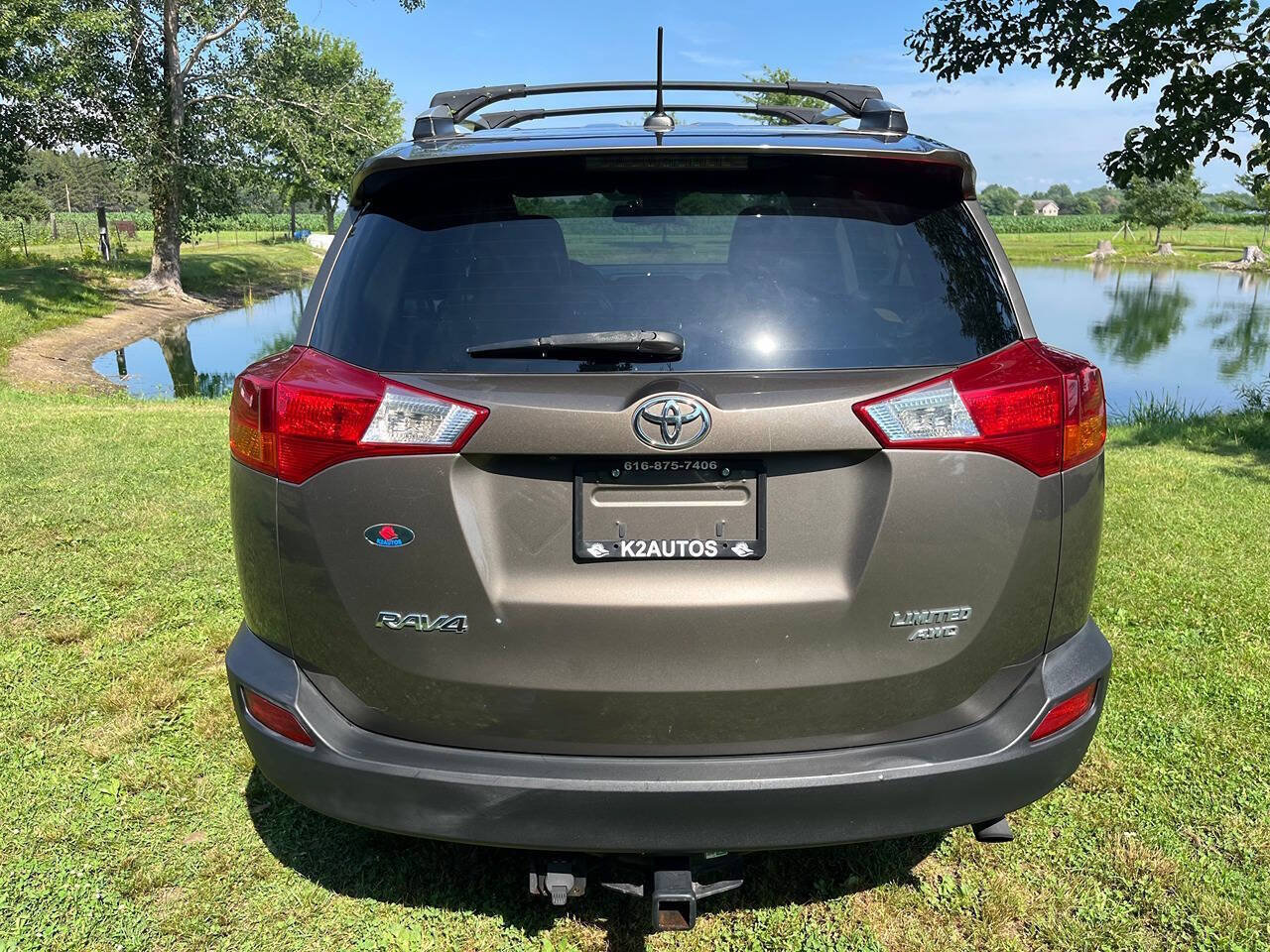Used 2015 Toyota RAV4 Limited w/ Technology Package AWD/4WD image 12