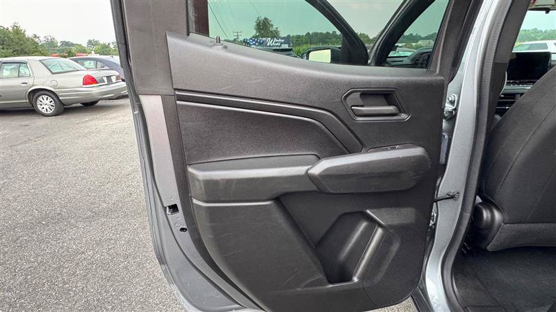 Used 2023 Chevrolet Colorado W/T RWD image 30