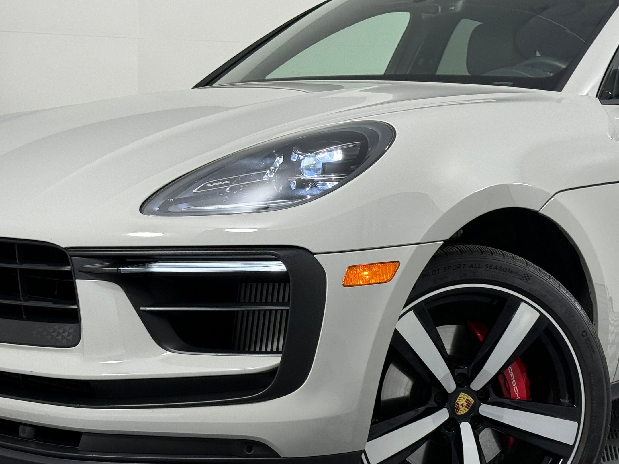 Certified 2024 Porsche Macan S image 11