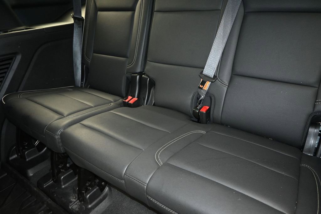 Used 2024 Chevrolet Tahoe Premier RWD image 17