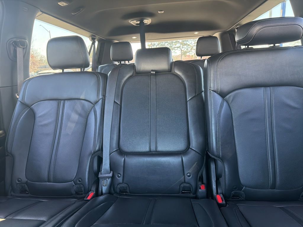 Used 2024 Jeep Wagoneer L Series III w/ Flexible Seating Group image 13