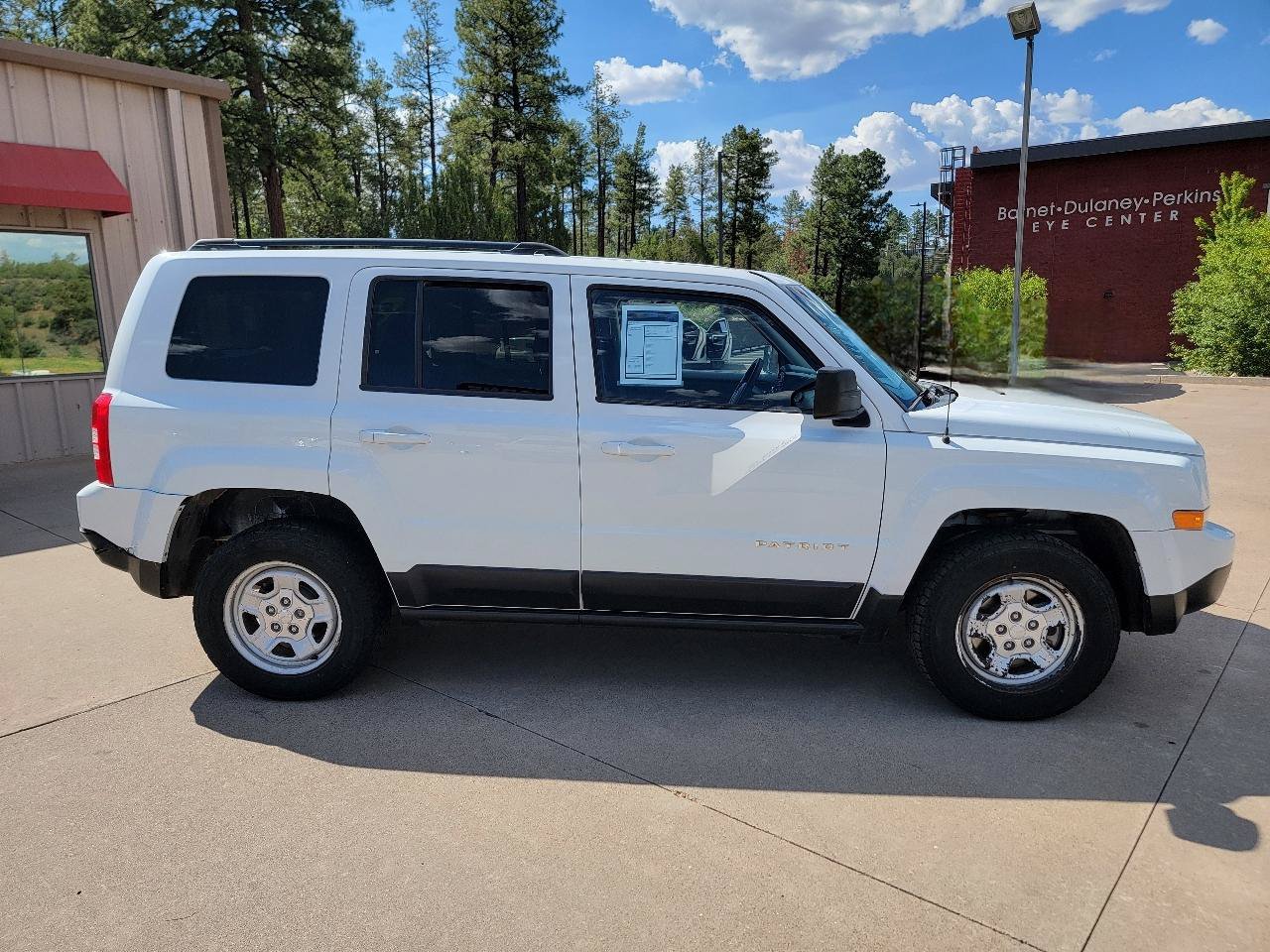 Used 2016 Jeep Patriot Sport w/ Power Value Group AWD/4WD image 11
