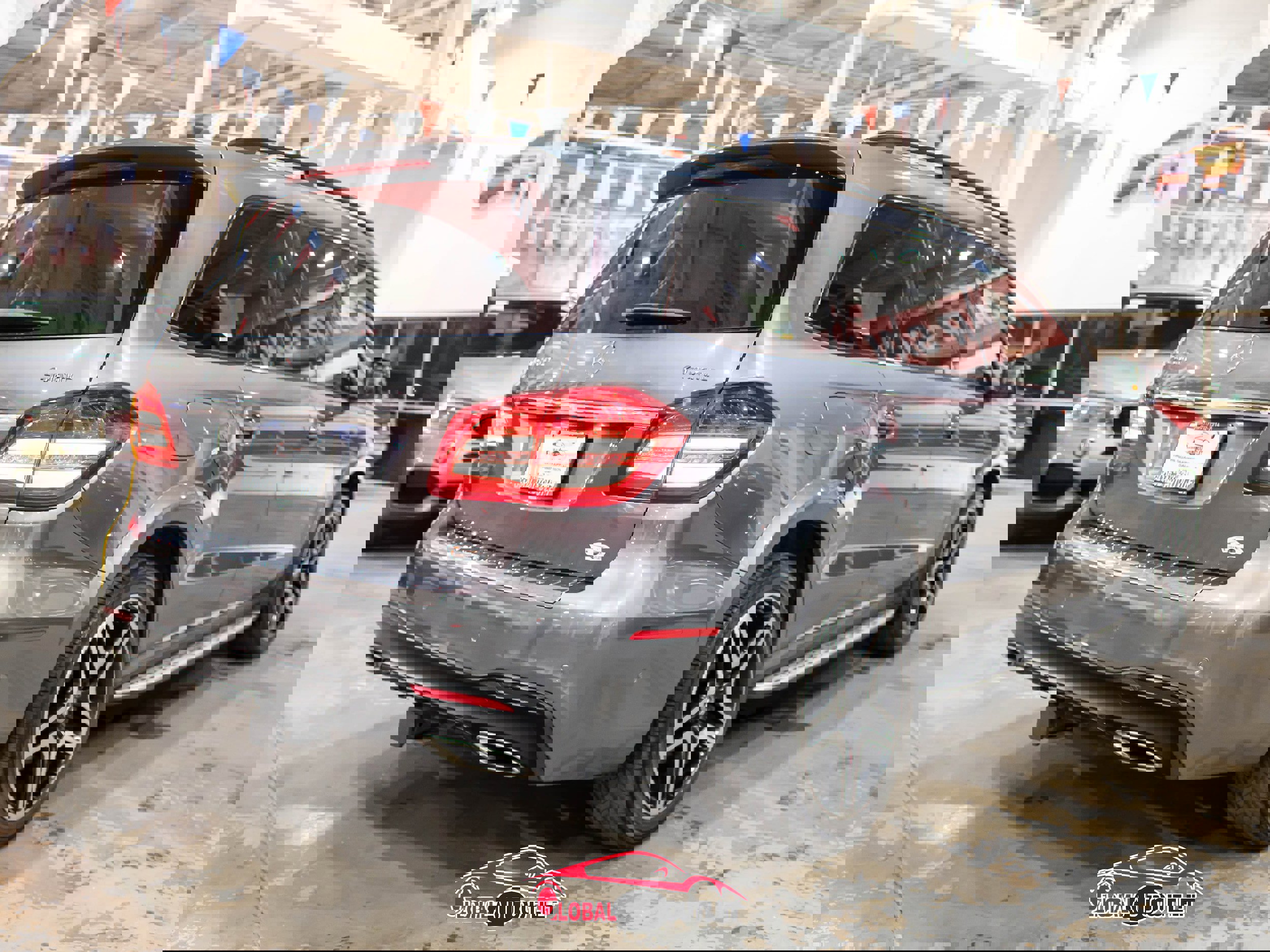 Used 2018 Mercedes-Benz GLS 550 4MATIC w/ Driver Assistance Package image 7