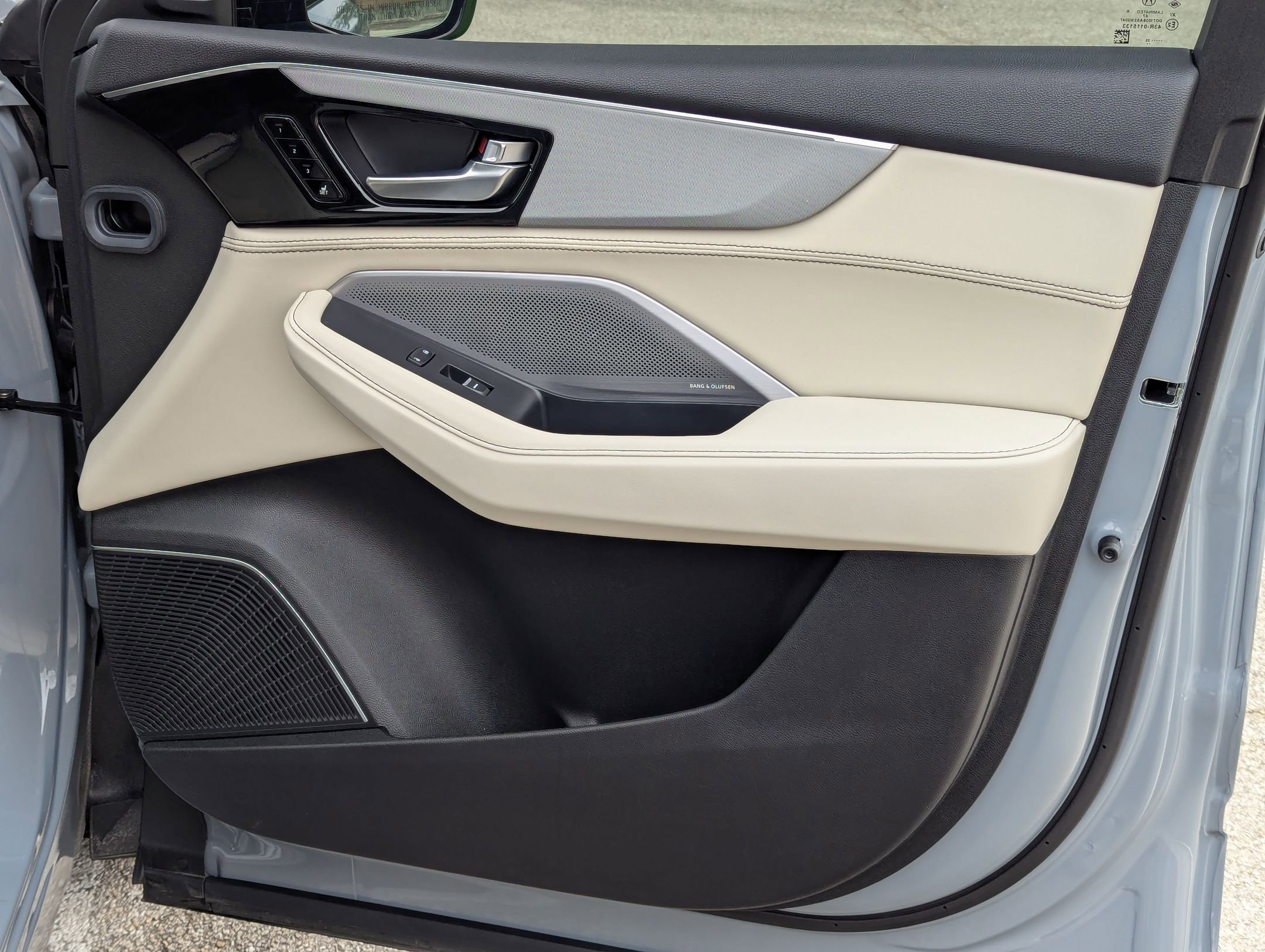 Used 2025 Acura MDX A-Spec image 28