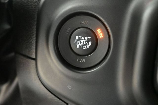 Used 2023 Jeep Wrangler Unlimited Rubicon AWD/4WD image 23