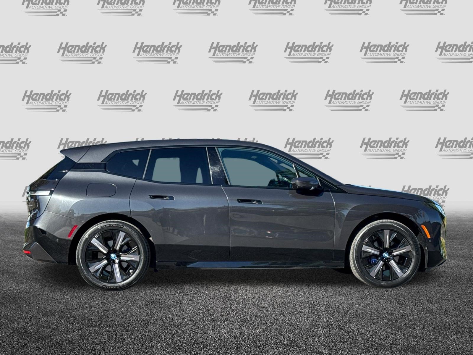Used 2024 BMW iX xDrive50 w/ Sport Package AWD/4WD image 3