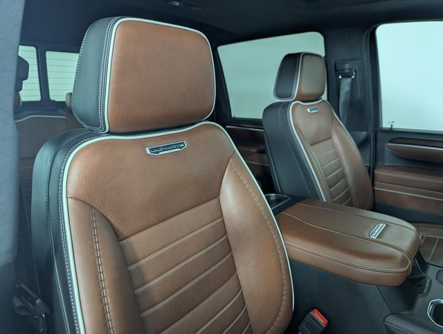 Used 2025 GMC Sierra 2500 Denali Ultimate image 25