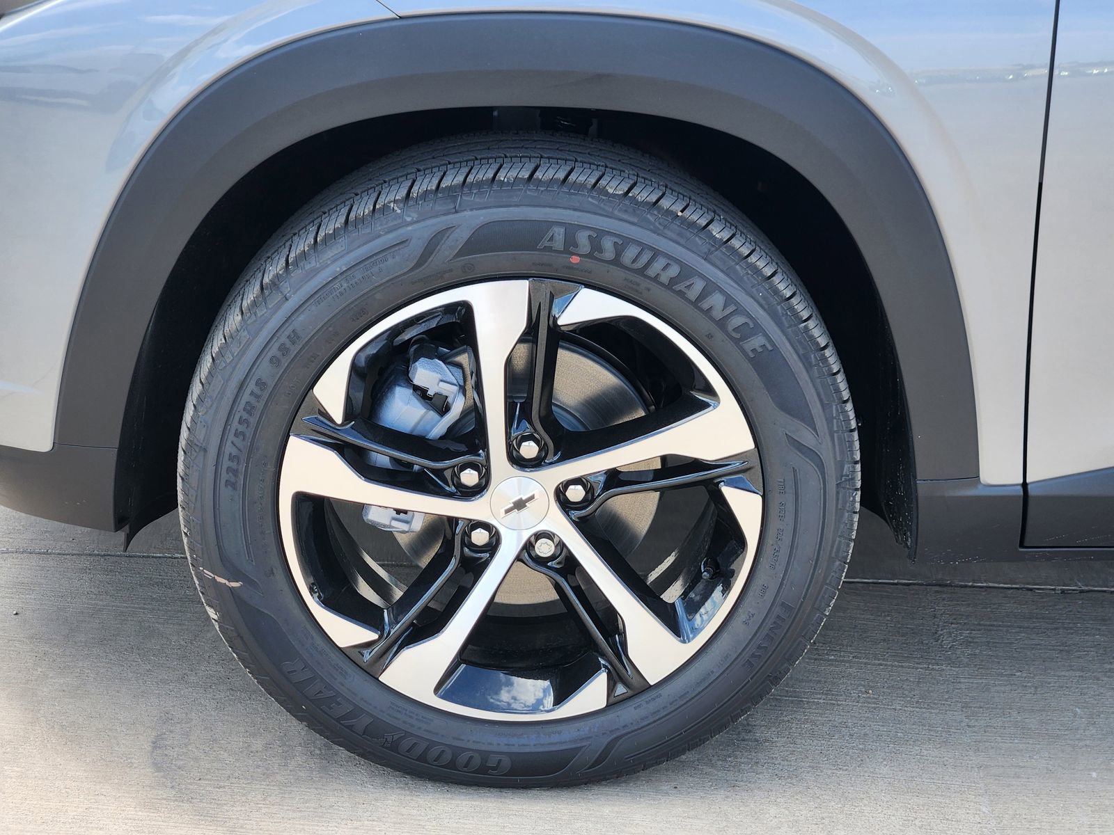 New 2026 Chevrolet Trax LT image 11