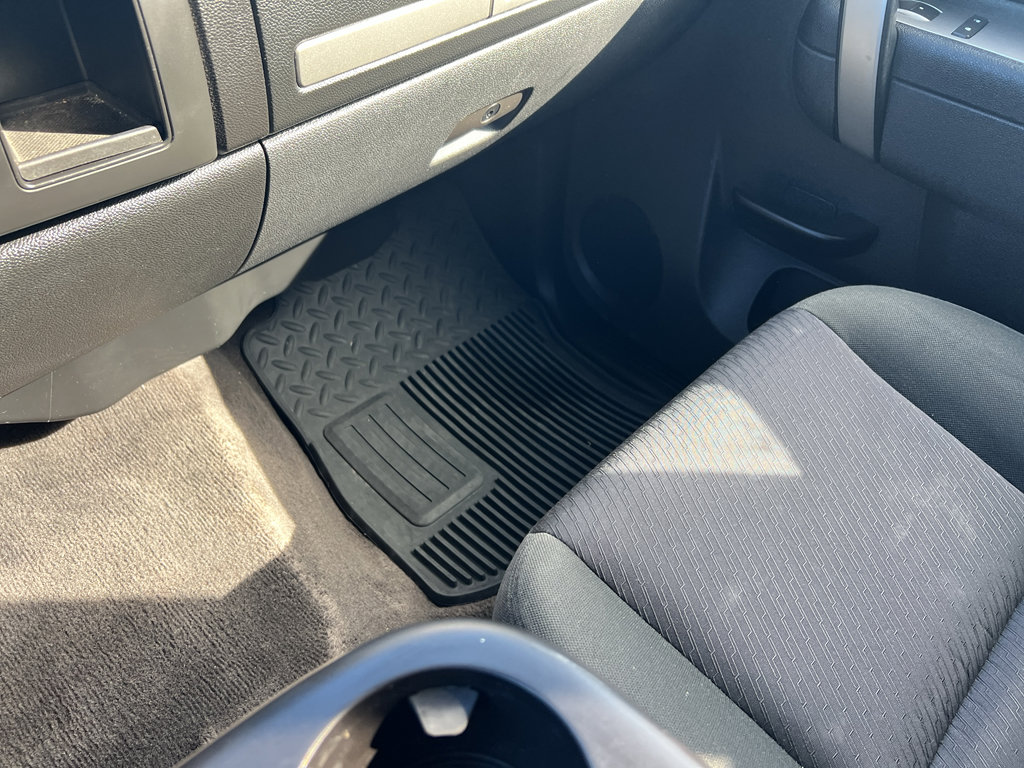 Used 2013 Chevrolet Silverado 2500 LT w/ Interior Plus Package image 18