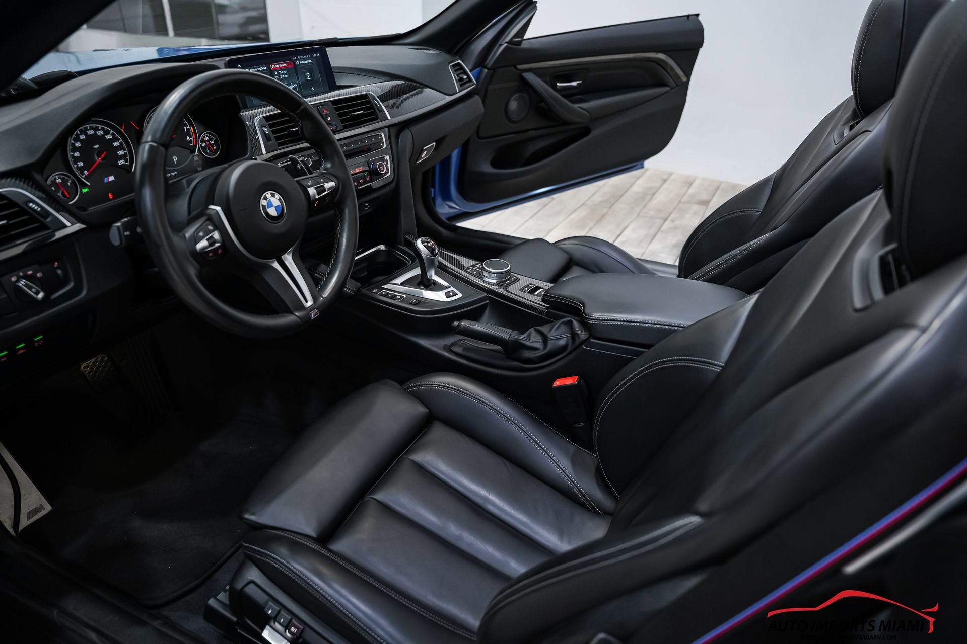 Used 2020 BMW M4 Convertible w/ Competition Package image 50