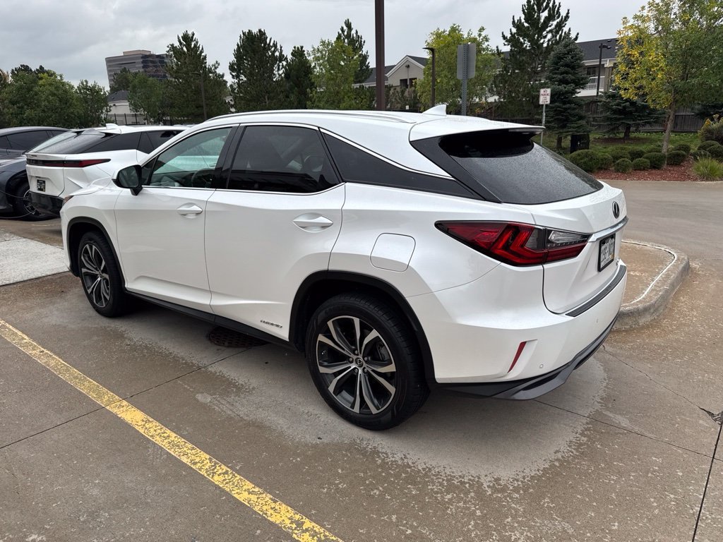 Used 2018 Lexus RX 450h AWD w/ Premium Package image 4