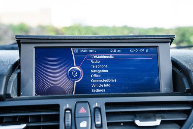 Used 2012 BMW Z4 sDrive35is image 12