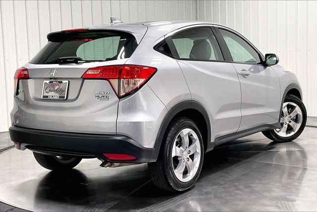 Used 2018 Honda HR-V LX image 13