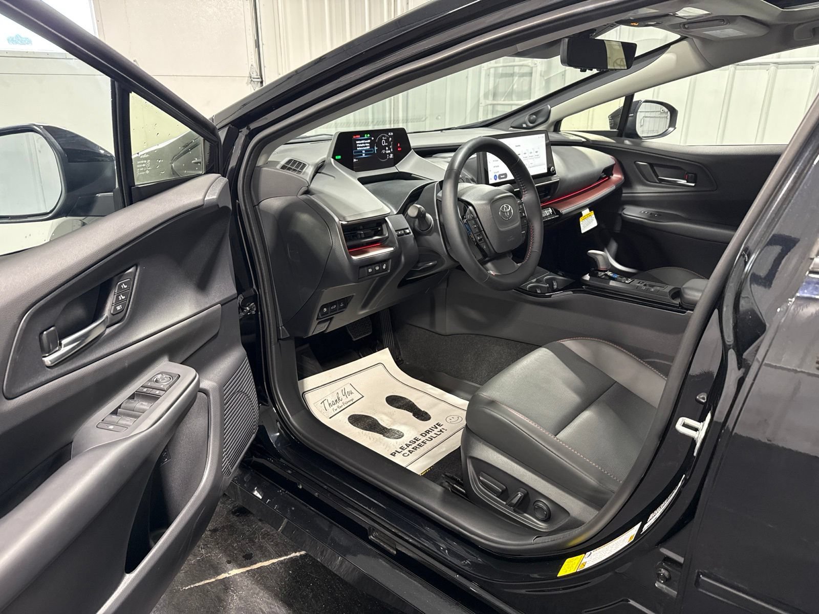 New 2025 Toyota Prius Plug-In Hybrid w/ Limited Premium Package FWD image 18