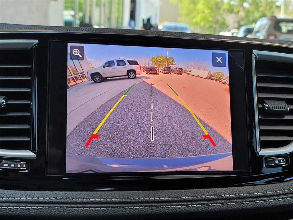 New 2025 Chrysler Pacifica Select image 20