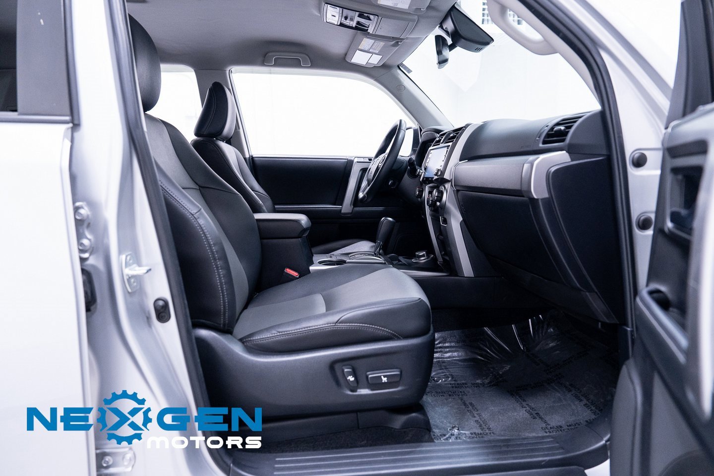 Used 2021 Toyota 4Runner SR5 Premium image 47