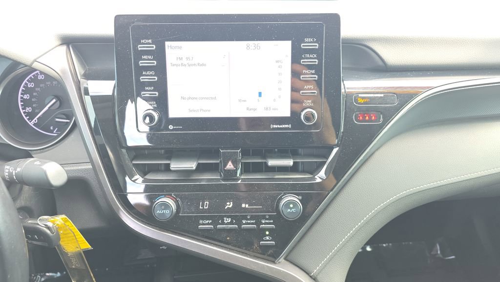 Used 2021 Toyota Camry SE FWD image 14